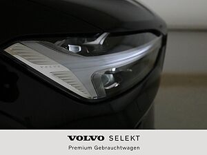Volvo  B4 Mild-Hybrid Diesel AWD Plus Autom.