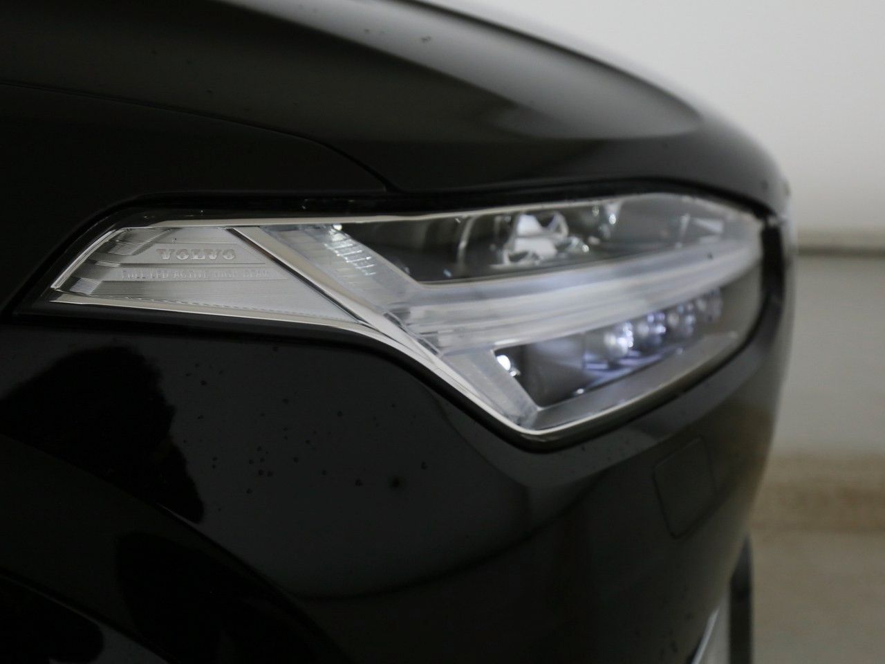 Volvo  B5 AWD Mild-Hybrid Diesel Plus Bright Autom
