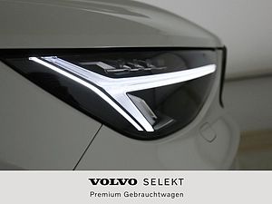 Volvo  B3 Mild-Hybrid Benzin Plus Dark 2WD